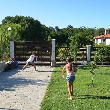 Гостевой дом Zapovedni Rai Приморско